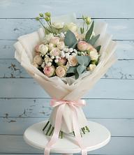 Букет цветов из:  Розы и Лизиантусы в Сухобузимском