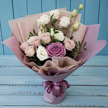 Букет цветов из:  Розы и Лизиантусы #REPLACE_PRED# Сухобузимском