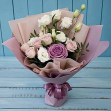 Букет цветов из:  Розы и Лизиантусы в Сухобузимском