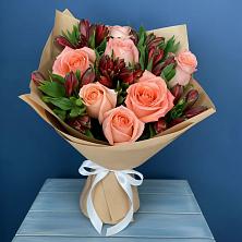 Букет цветов из:  Розы и Альстромерии в Сухобузимском