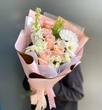 Букет цветов из:  Хризантемы и Розы в Сухобузимском