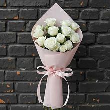 Букет цветов из:  Розы #REPLACE_PRED# Сухобузимском